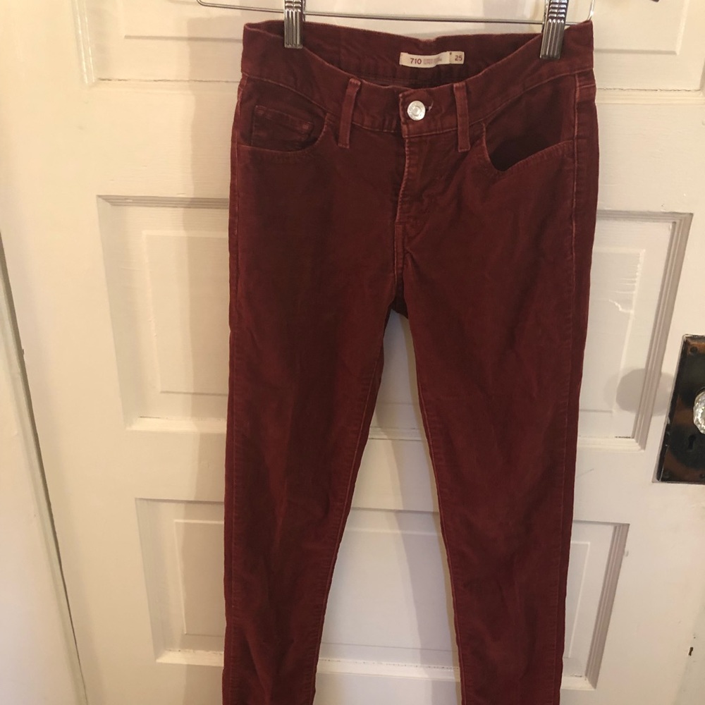 Levi Skinny Corduroy Pants